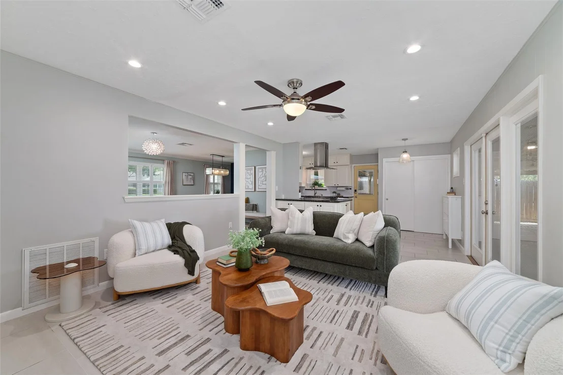 Photo of 2127 Lazybrook Drive