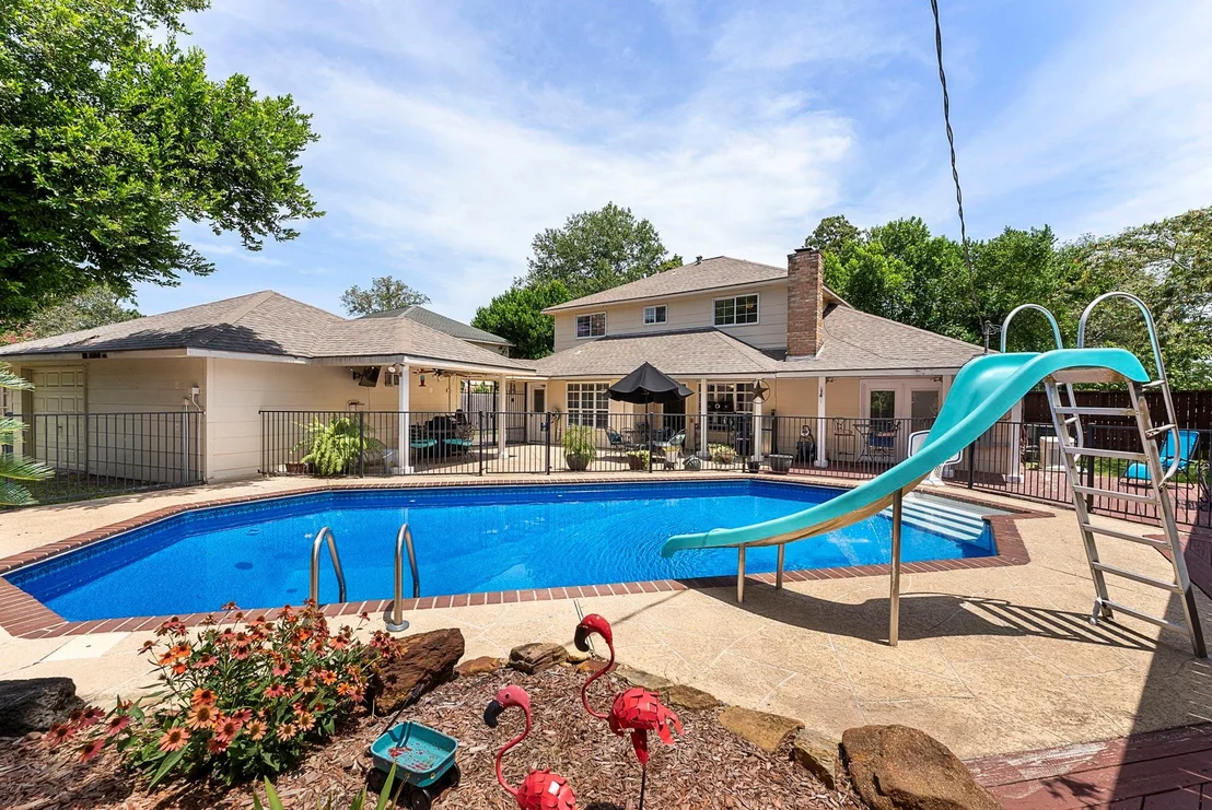 Photo of 618 Brook Hollow Drive