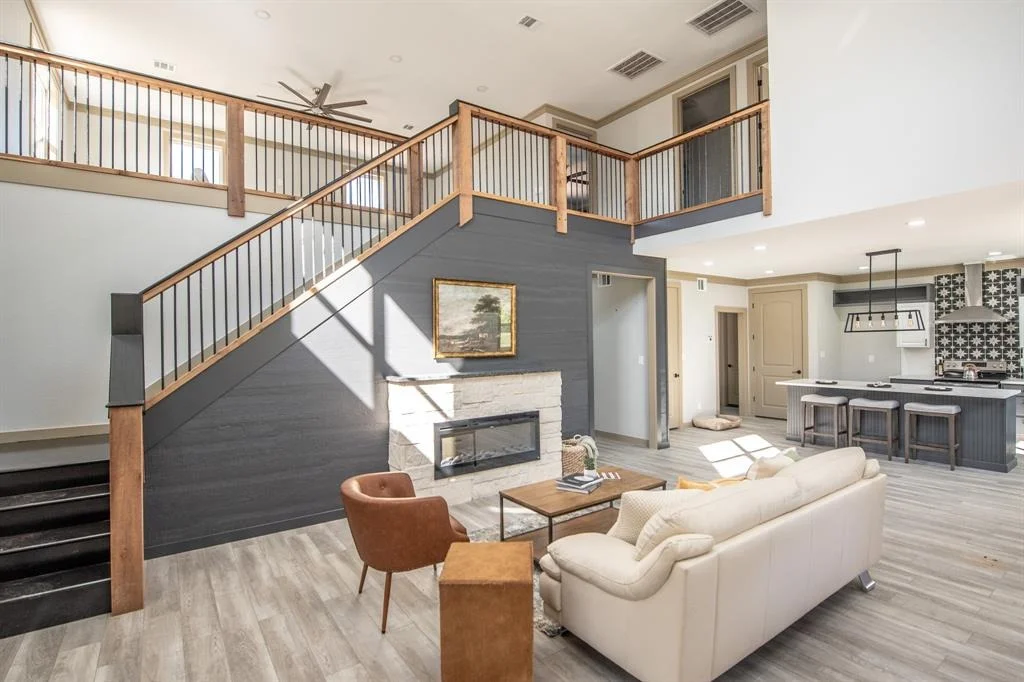 Photo of 103 Whispering Oaks