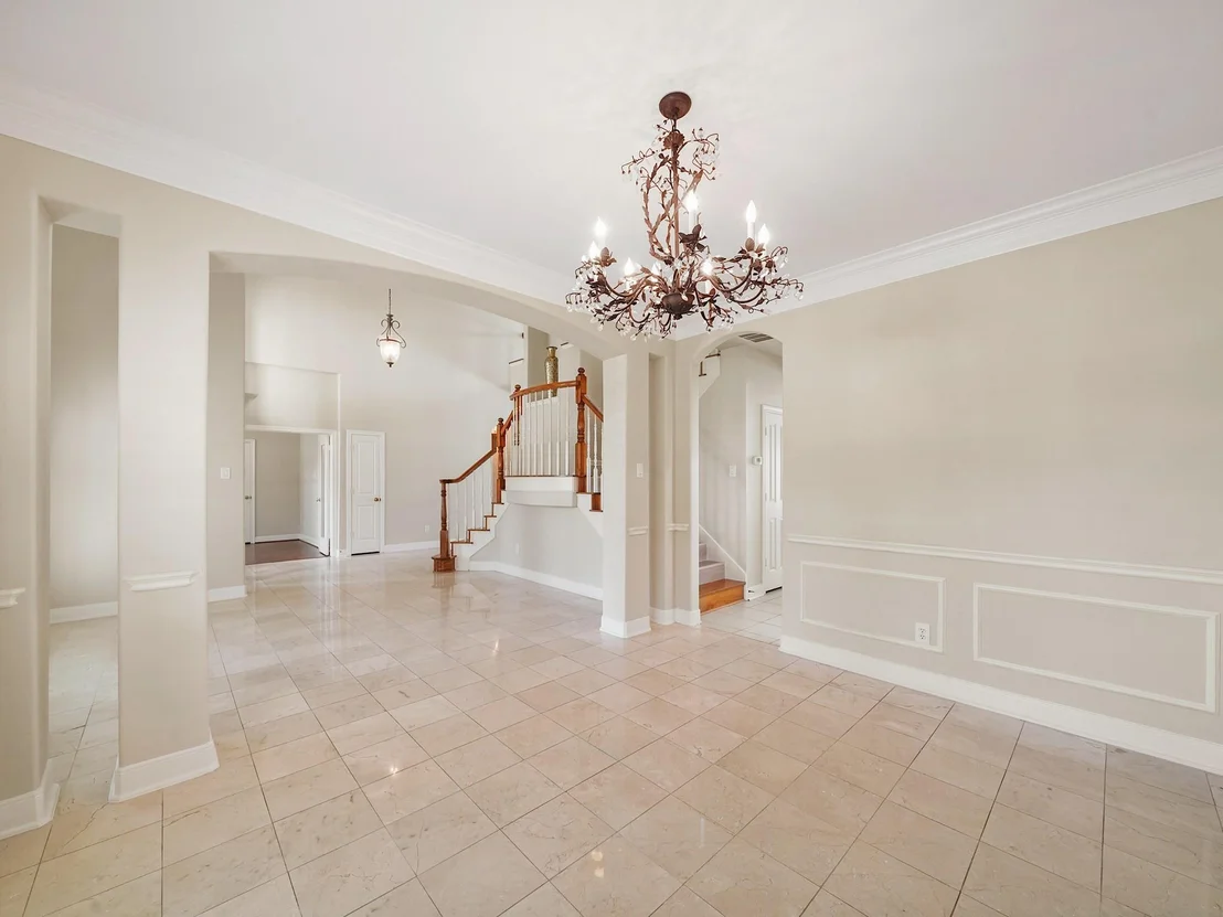 Photo of 3907 Garnet Falls