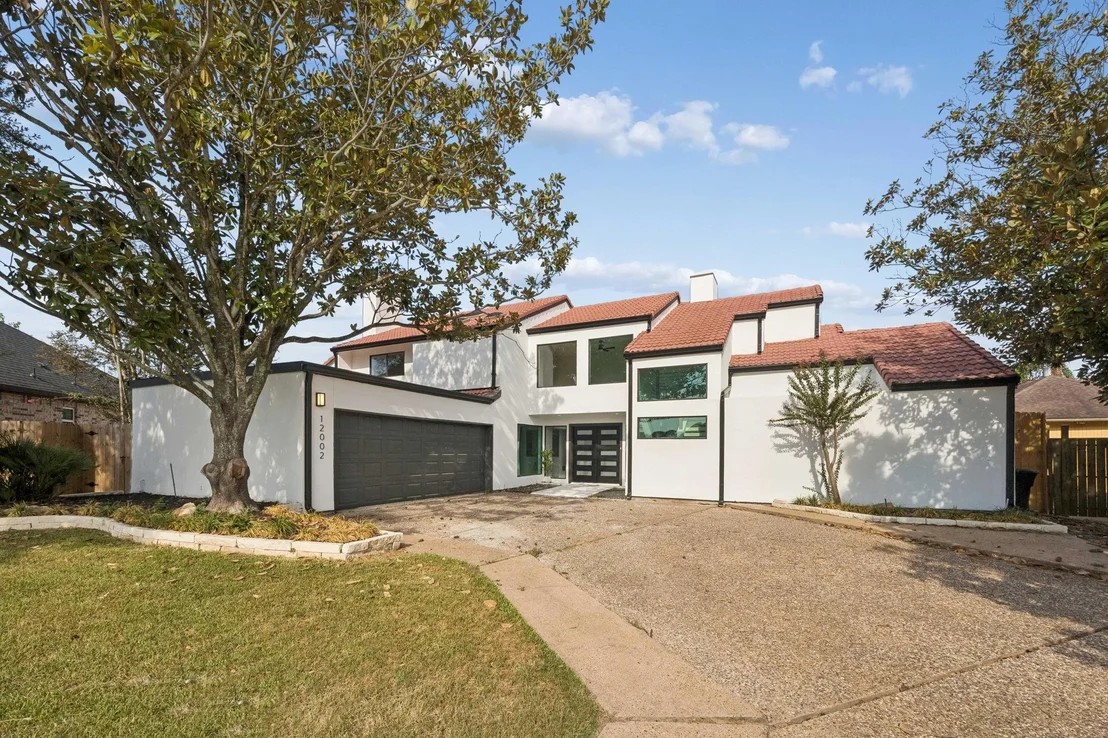 Photo of 12002 S Circle Drive