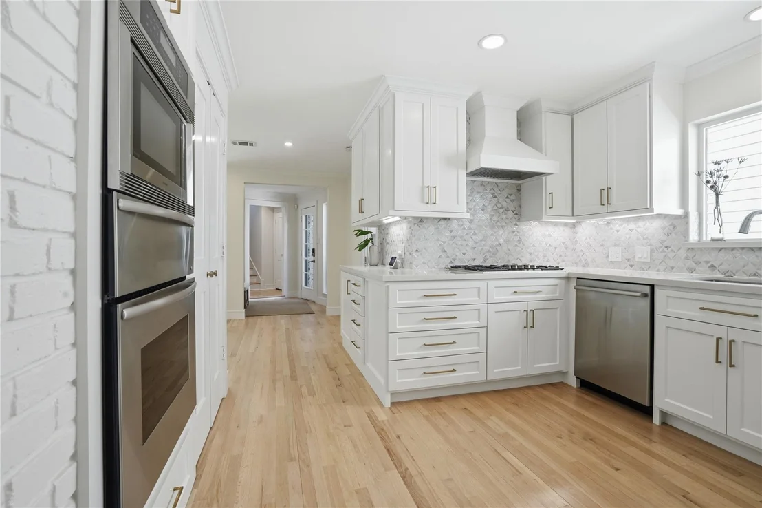 Photo of 619 Attingham Drive