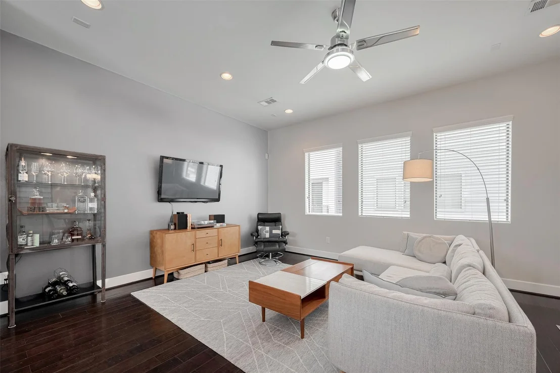 Photo of 953 Saint Augustine Street