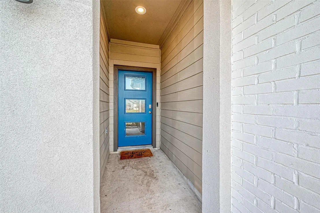 Photo of 14530 Rain Tree Drive
