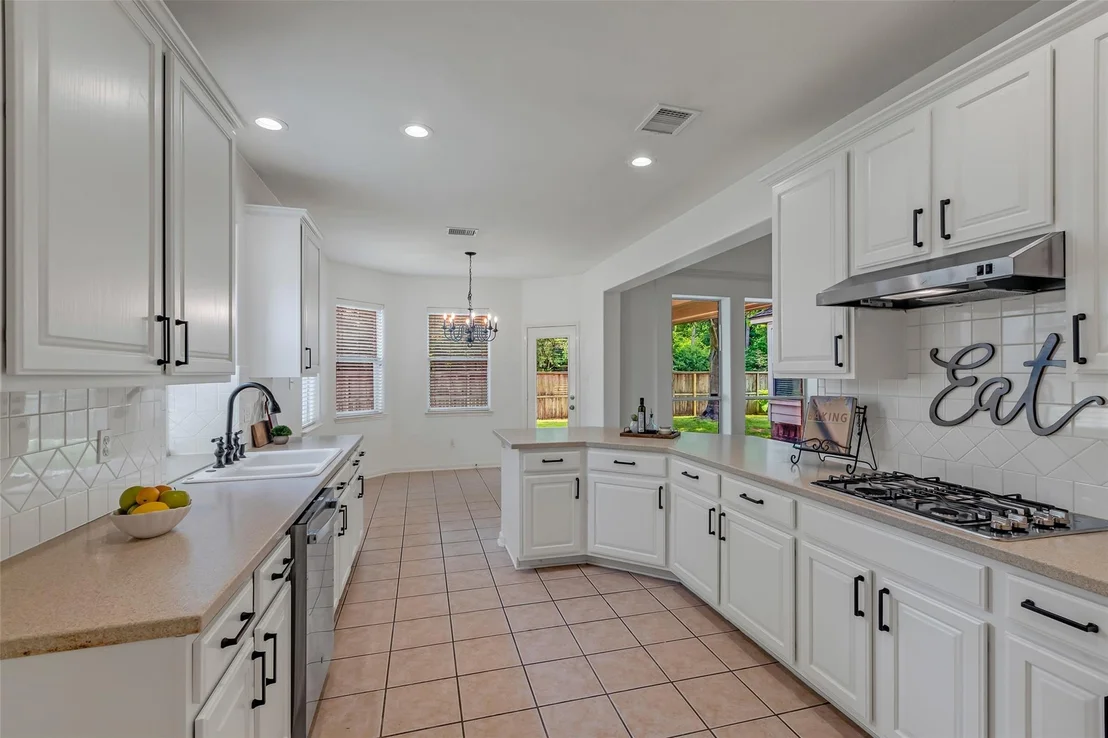 Photo of 902 Arbor Pine