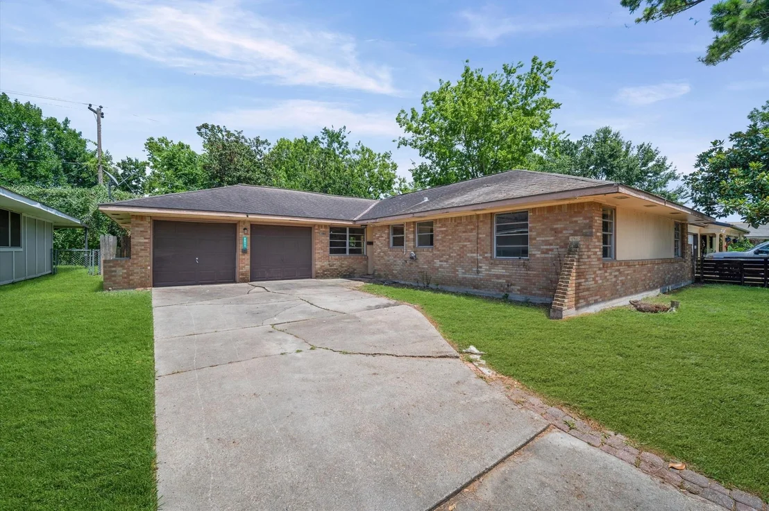 Photo of 9011 Sandpiper Drive