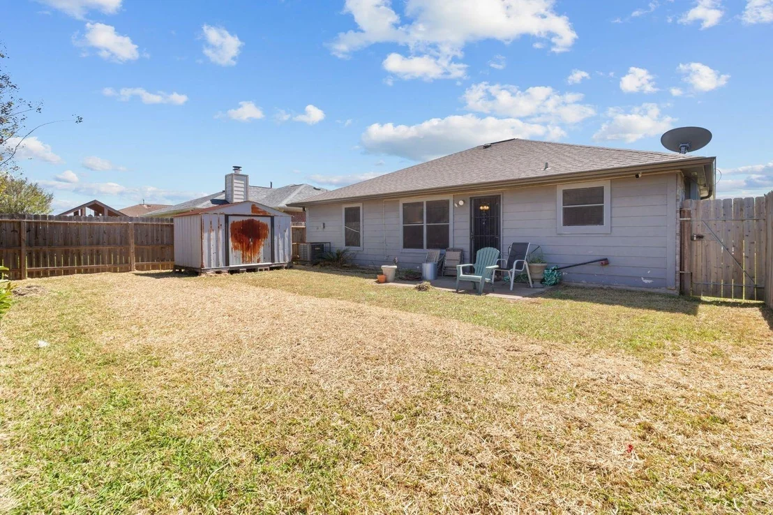 Photo of 5227 Honeyvine Drive