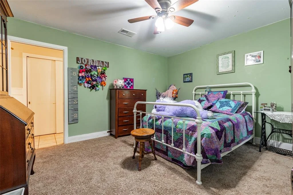 Photo of 830 Lily Lane