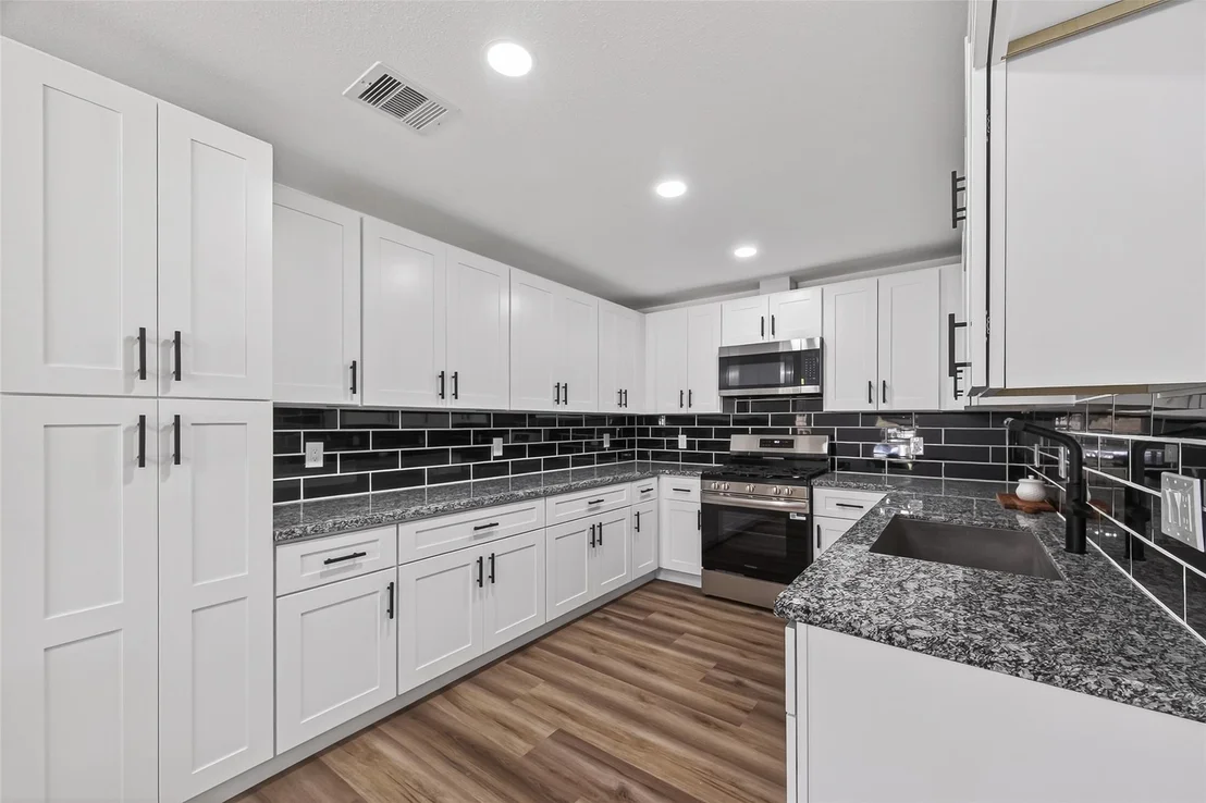 Photo of 3112 Hays Street