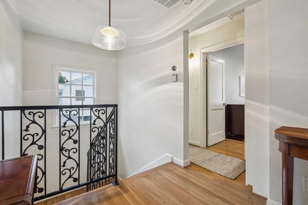 Photo of 2510 Addison Road