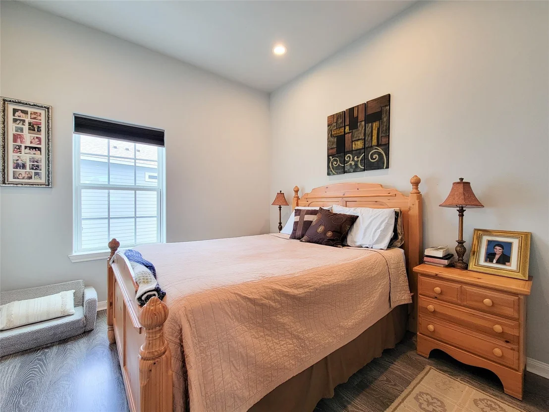 Photo of 18841 Elegance Avenue