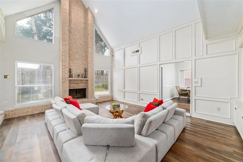 Photo of 6231 Oak Pass Drive