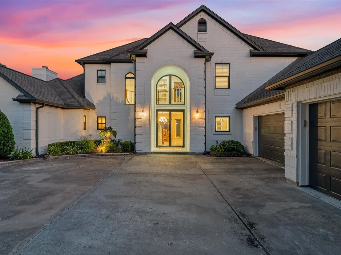 Photo of 993 Sandy Court