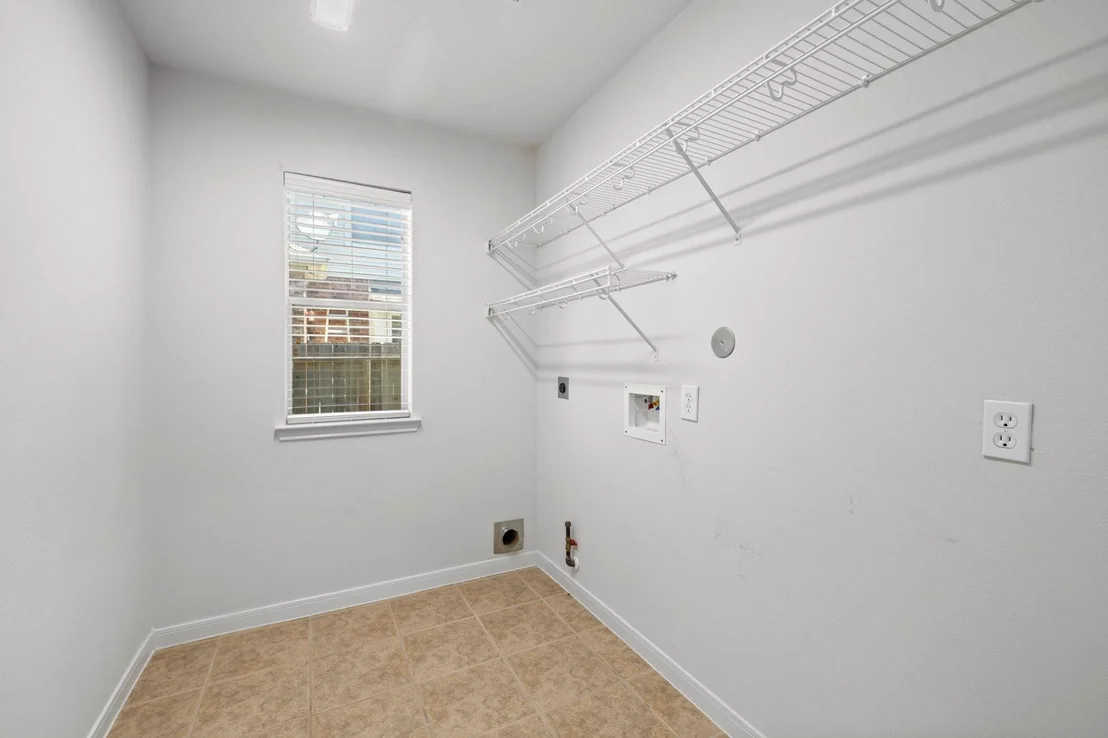 Photo of 2915 Sandleigh Drive