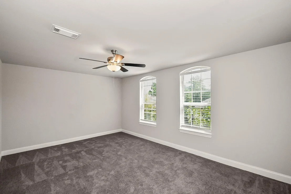 Photo of 35 N Wheatleigh Drive
