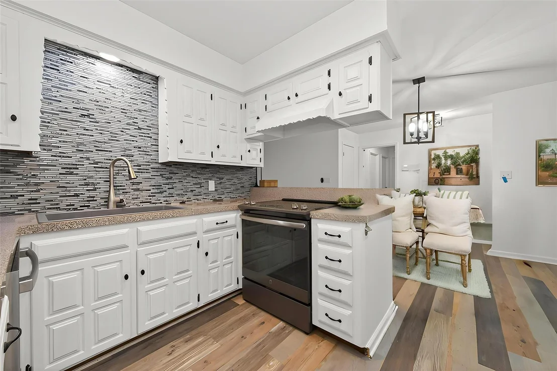 Photo of 10720 Royal Forest Drive