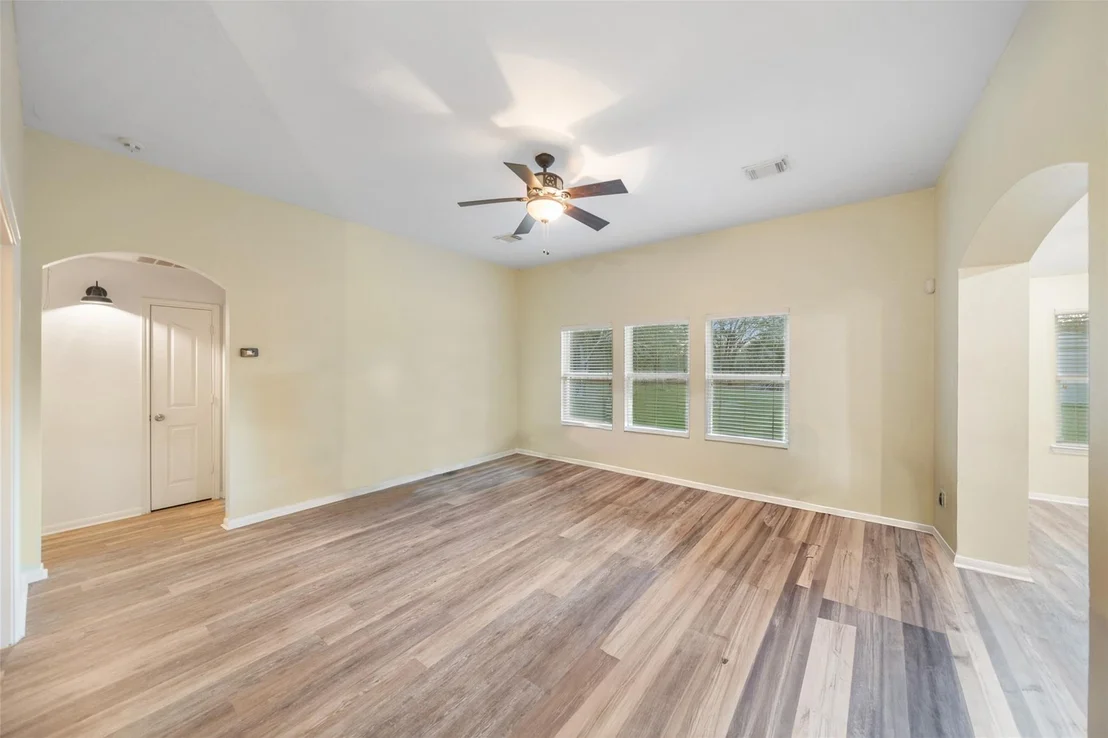 Photo of 118 Pin Oak Lane