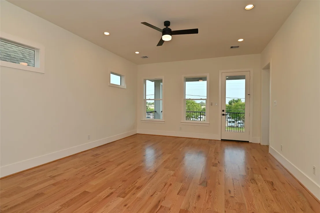 Photo of 1733 Du Barry Lane