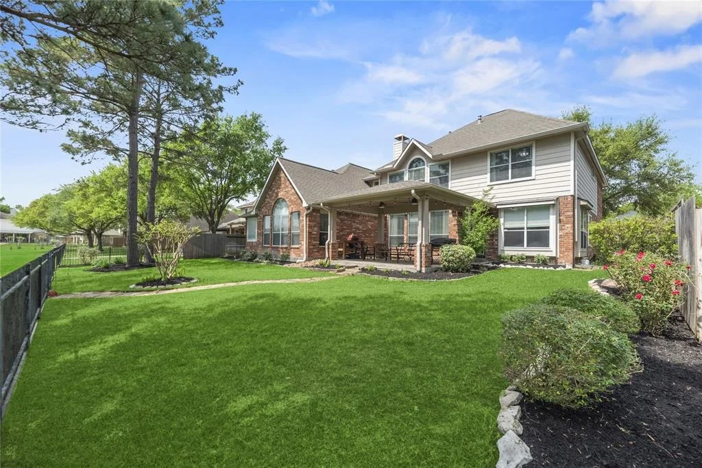 Photo of 6046 Whispering Lakes Drive