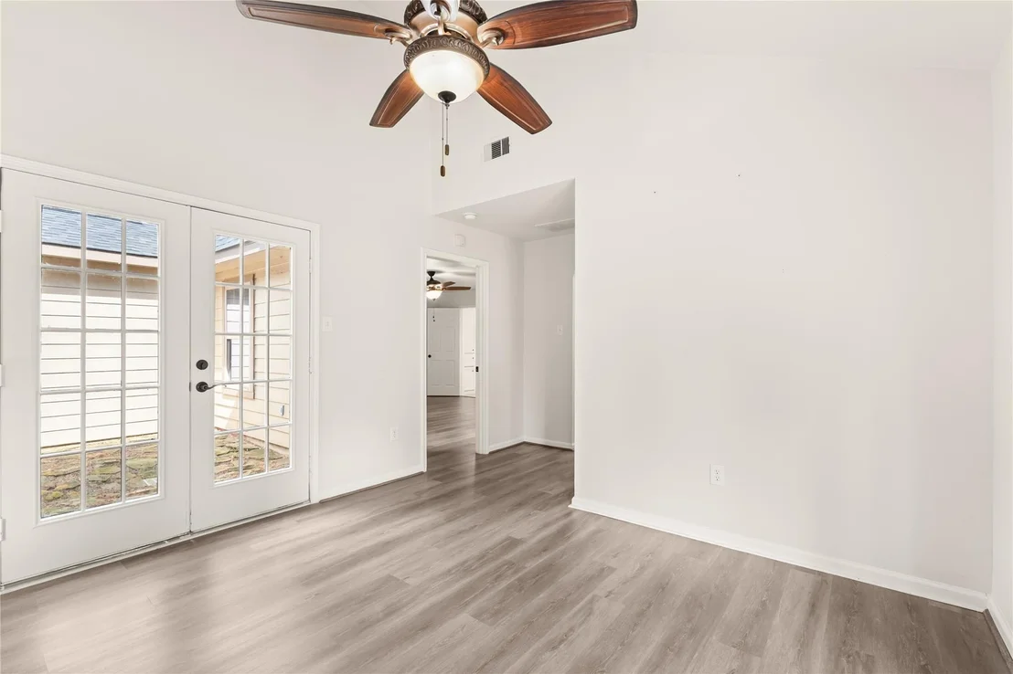 Photo of 16126 Spinnaker Drive