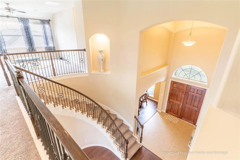 Photo of 6019 Green Meadows Lane