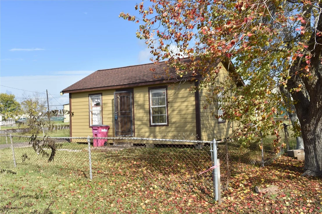 Photo of 22 N Avenue D