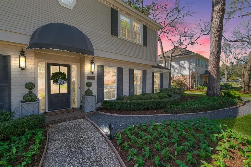 Photo of 883 Glenchester Drive