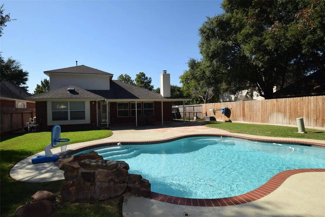 Photo of 5084 Morrison Boulevard