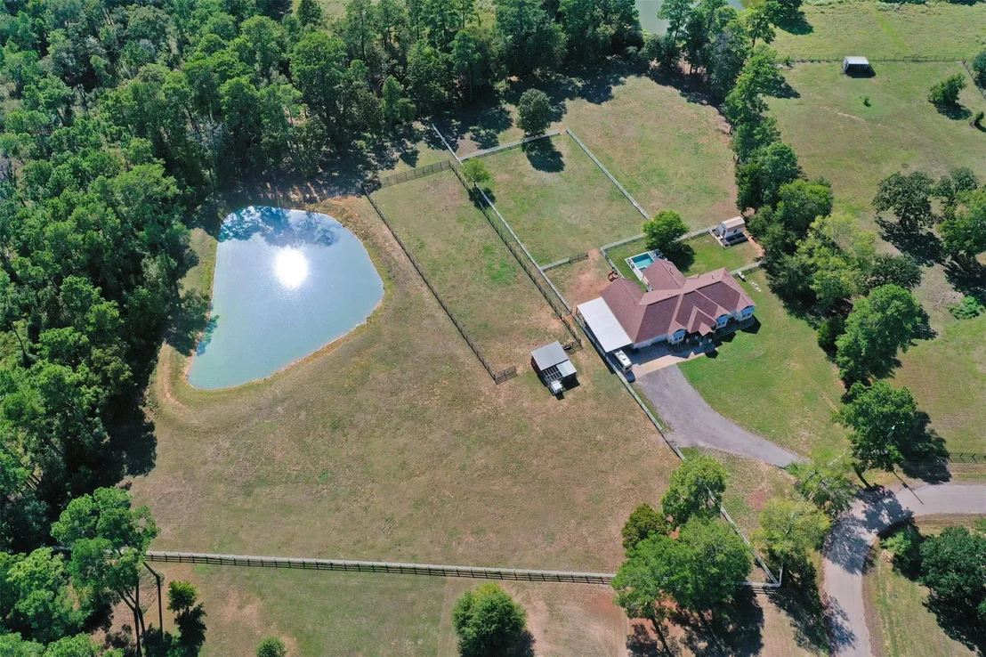 Photo of 46509 Mcgill Road