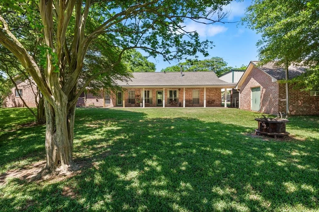 Photo of 236 N Golfview Drive
