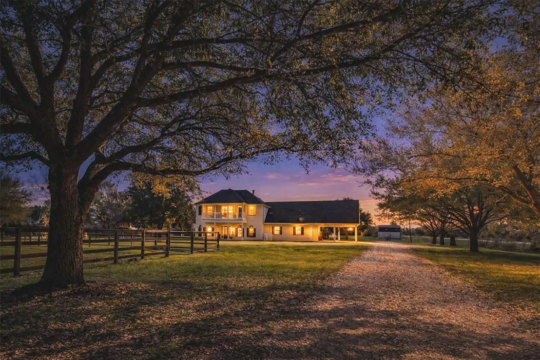 Photo of 17631 Huffmeister Road