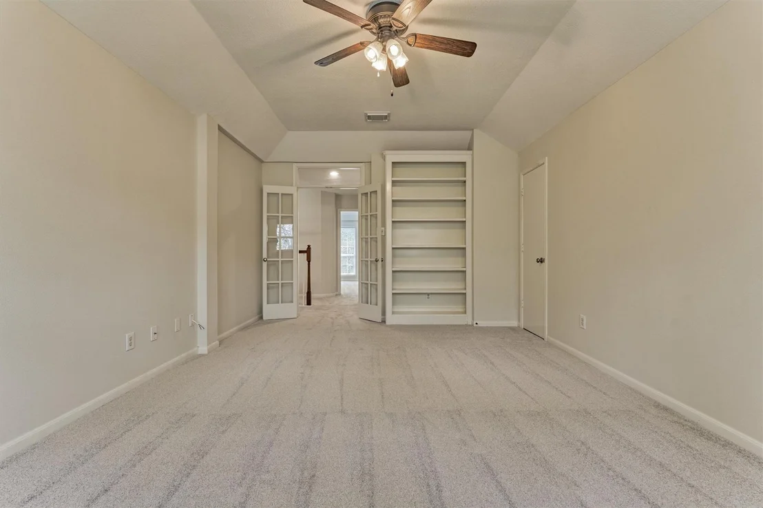 Photo of 18 Gallant Oak Place