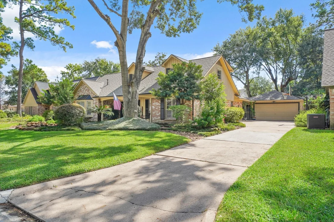 Photo of 5815 Queensgate Drive
