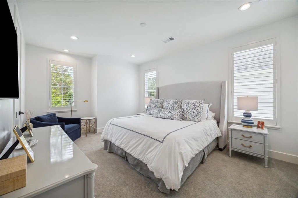 Photo of 1409 Chamboard Lane