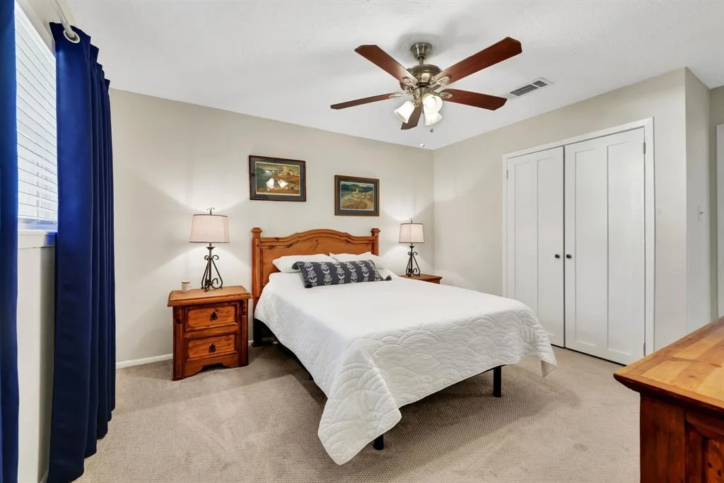 Photo of 255 Edgewater Way