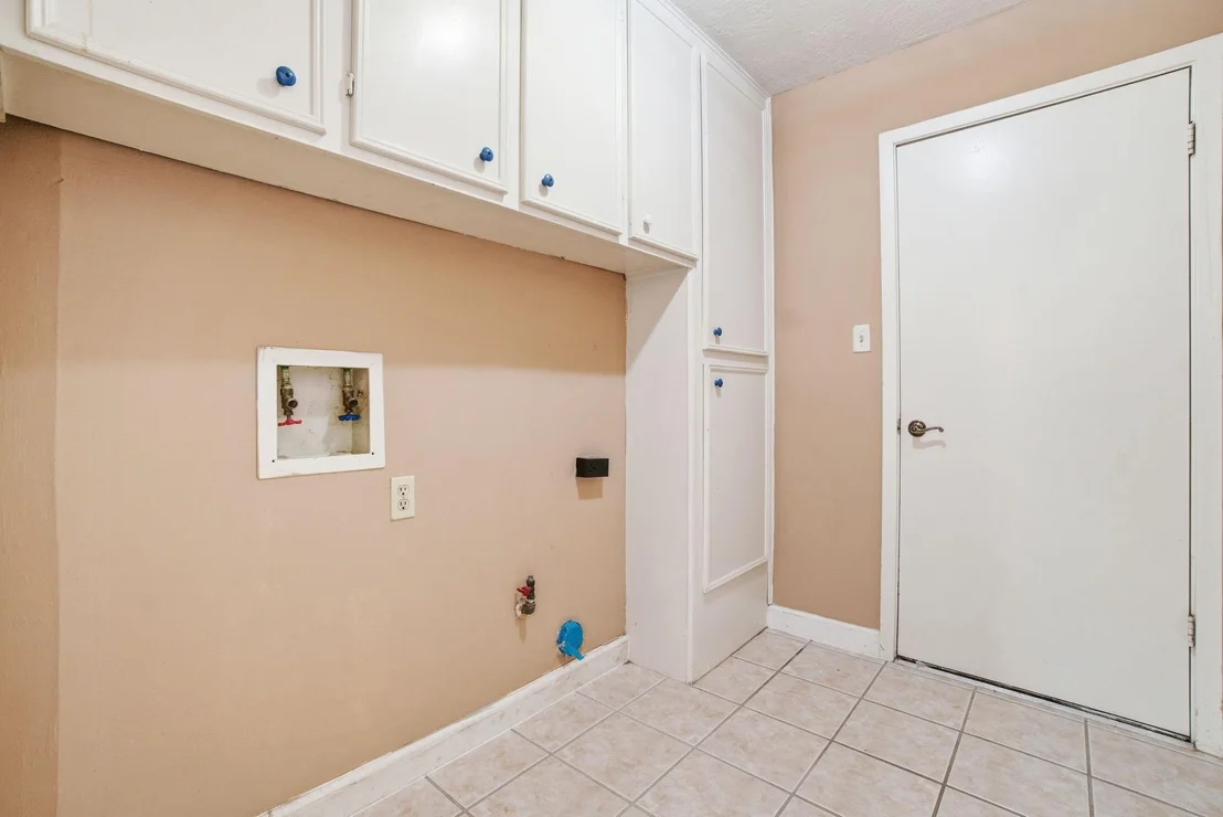 Photo of 74 Oak Grove Lane