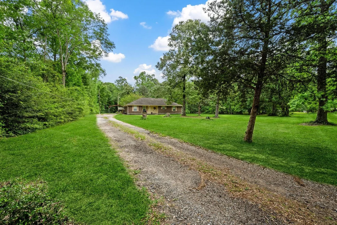 Photo of 27974 Southland Drive