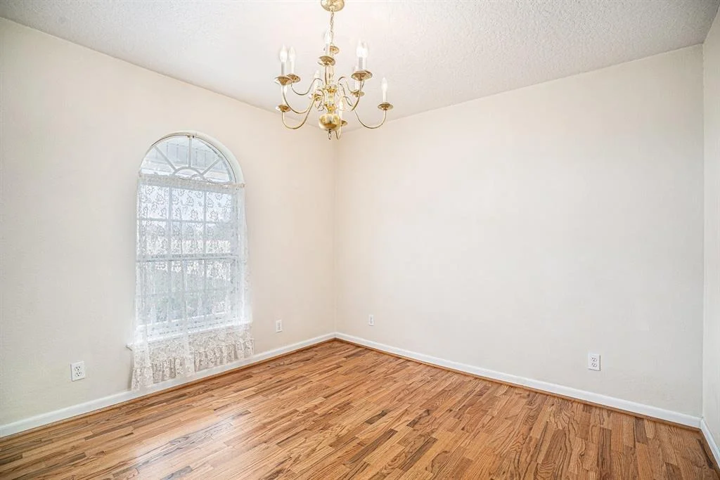 Photo of 16411 Halfmoon W