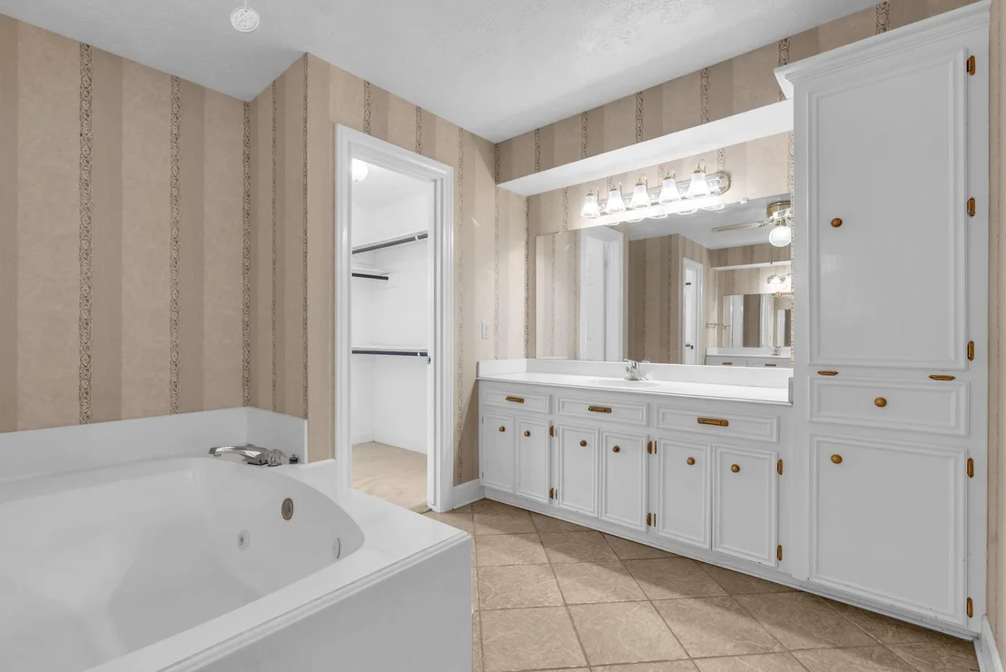 Photo of 8111 Northbridge Drive