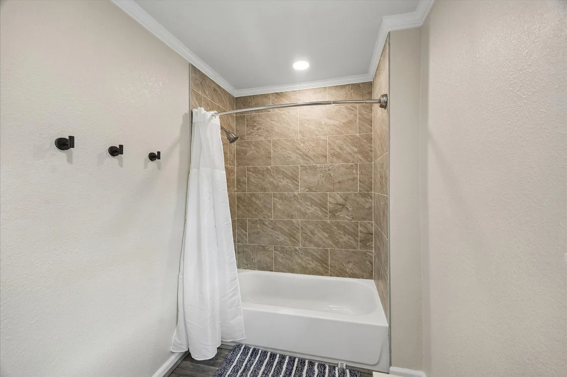 Photo of 5243 Caversham Drive