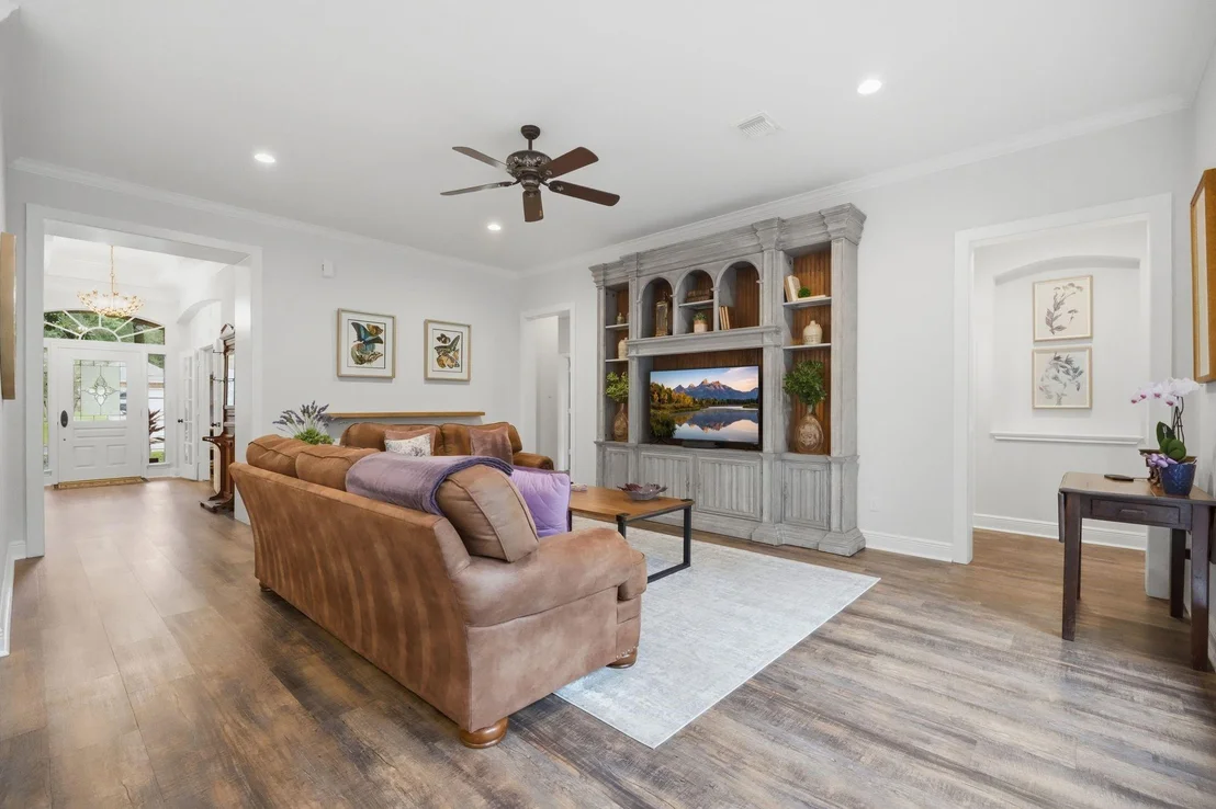 Photo of 103 Quiet Oak Circle