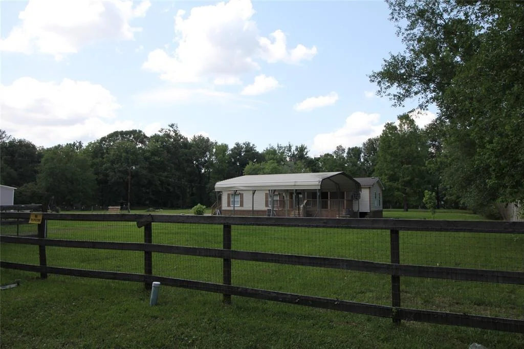 Photo of 26885 Long Street
