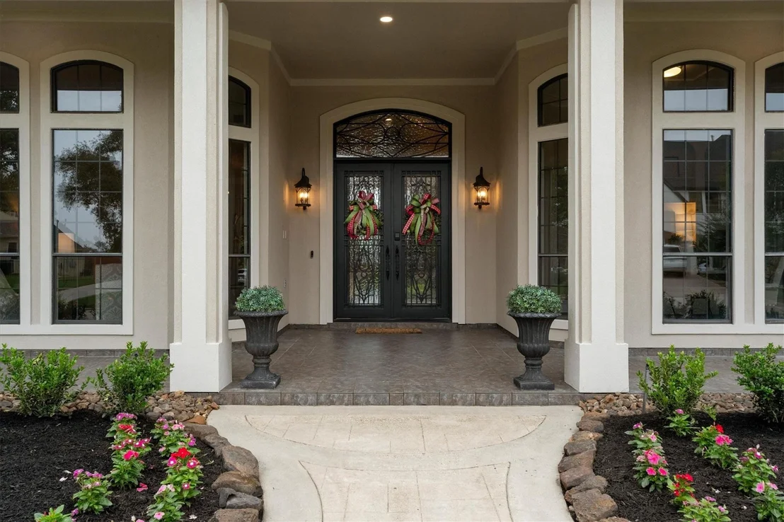 Photo of 15307 Hilltop View Drive