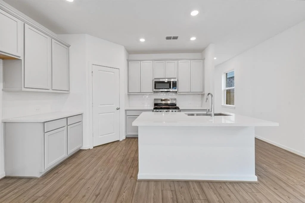 Photo of 22135 Ingham Bluff Lane