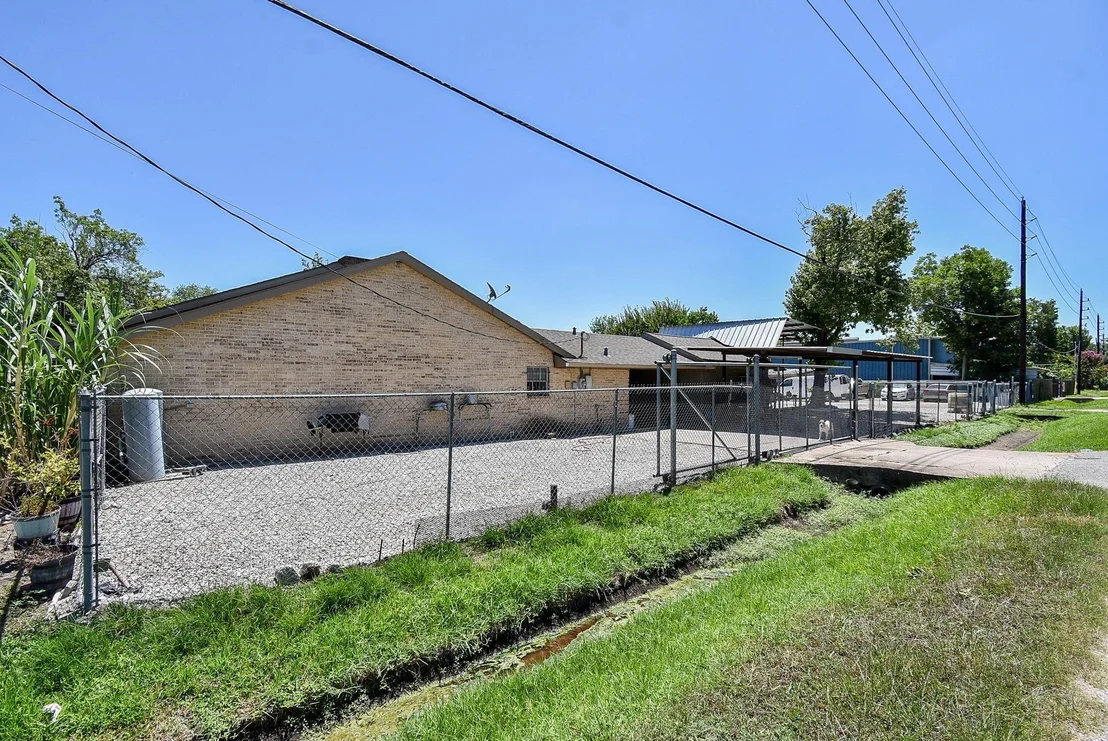Photo of 5627 Spindle Drive