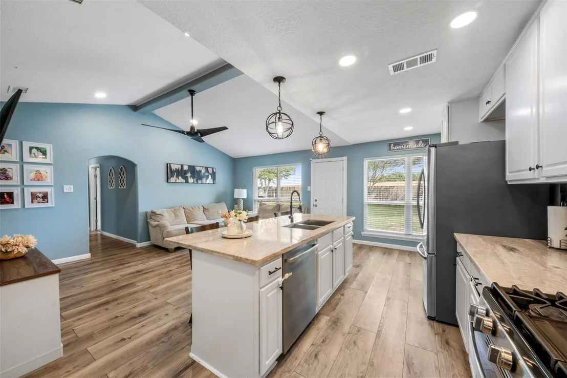 Photo of 4163 Bermuda Drive