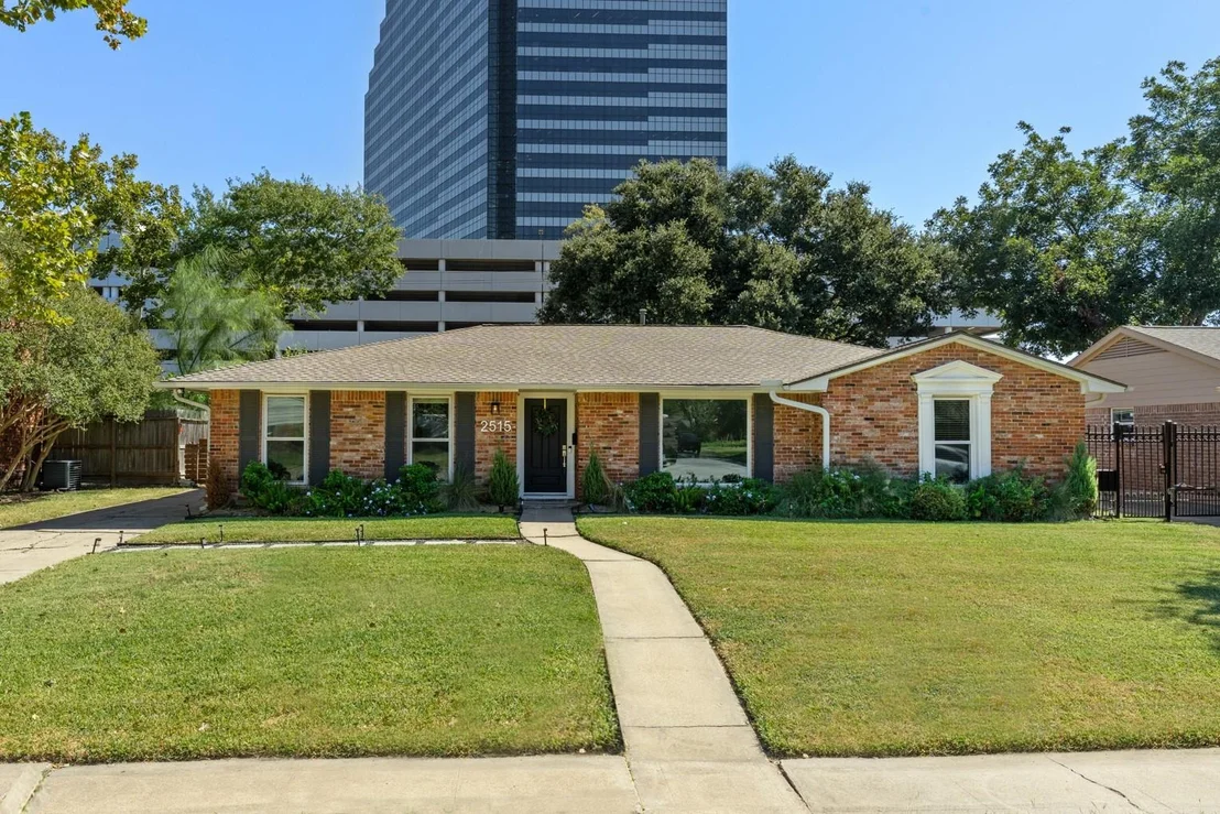 Photo of 2515 Blue Willow Drive