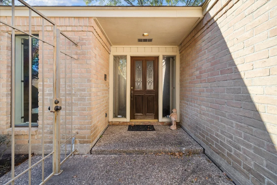 Photo of 306 Commodore Way
