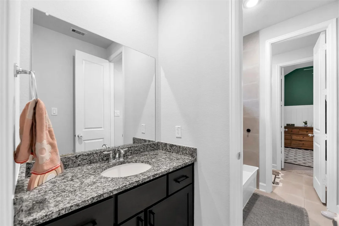 Photo of 1027 Groveton Ridge Lane