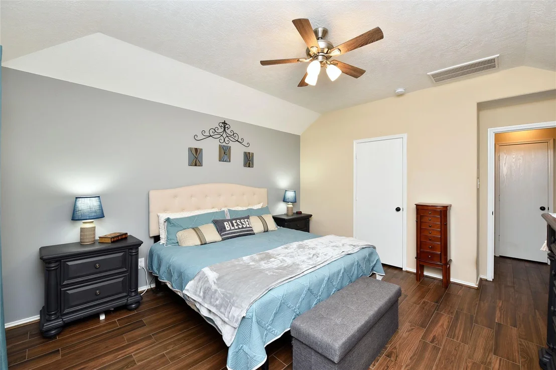 Photo of 26 S Vesper Bend Circle